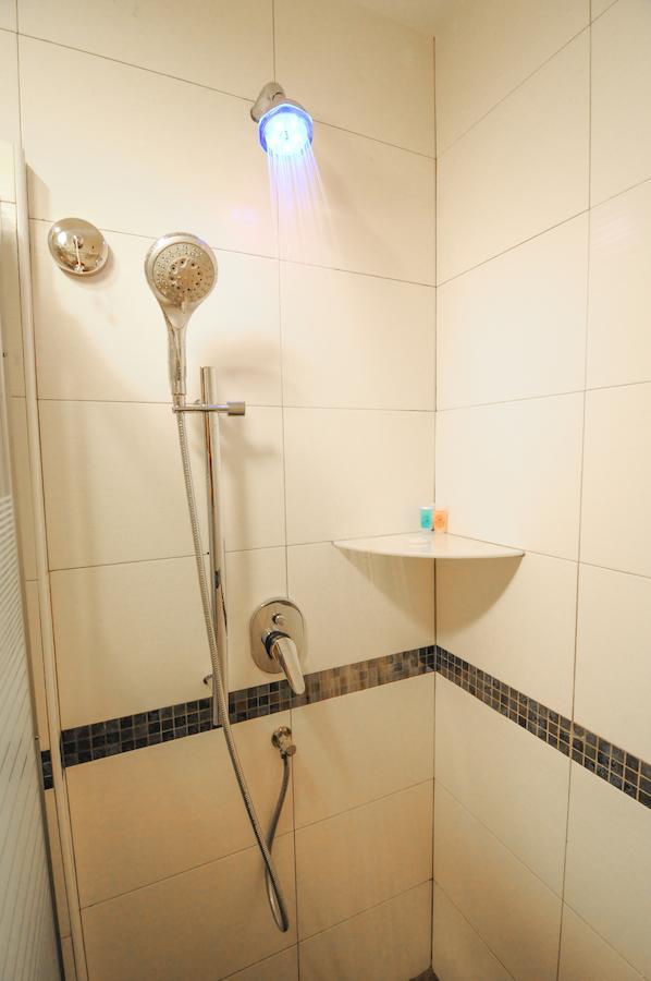 K Garden Hotel Parit Buntar Esterno foto