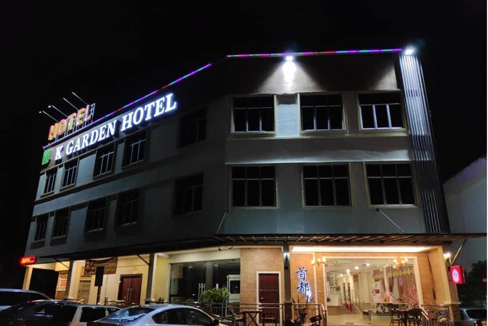 K Garden Hotel Parit Buntar Esterno foto